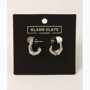 WHITE GOLD DIPPED MINI HAMMERED HOOP EARRINGS